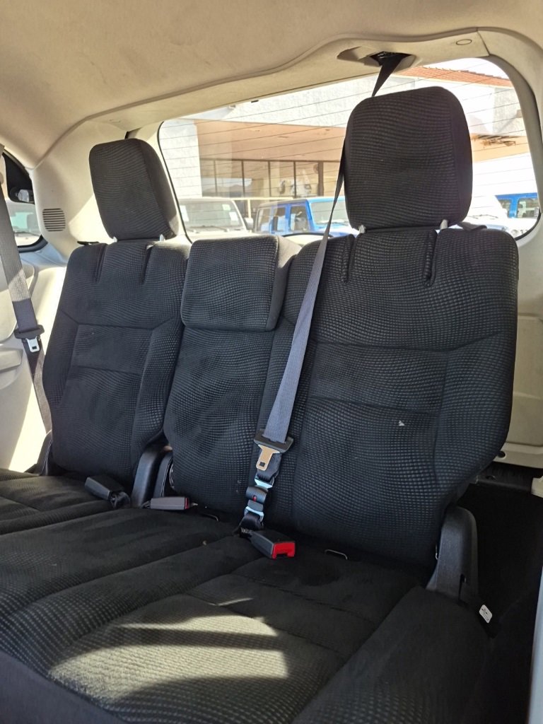 Used 2020 Dodge Grand Caravan SE w/ UConnect Hands-Free Group image 27