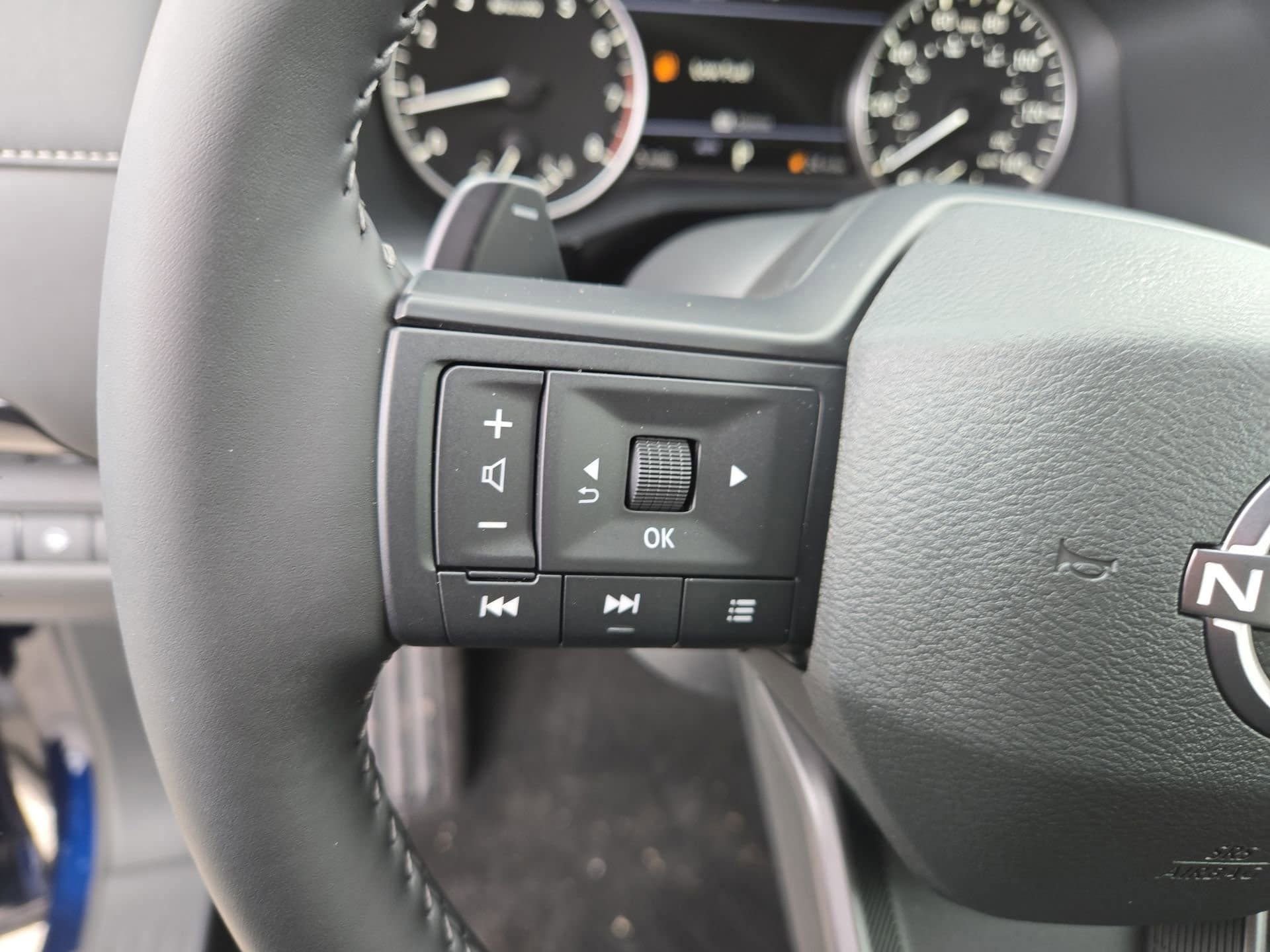 New 2026 Nissan Pathfinder SV AWD/4WD image 9