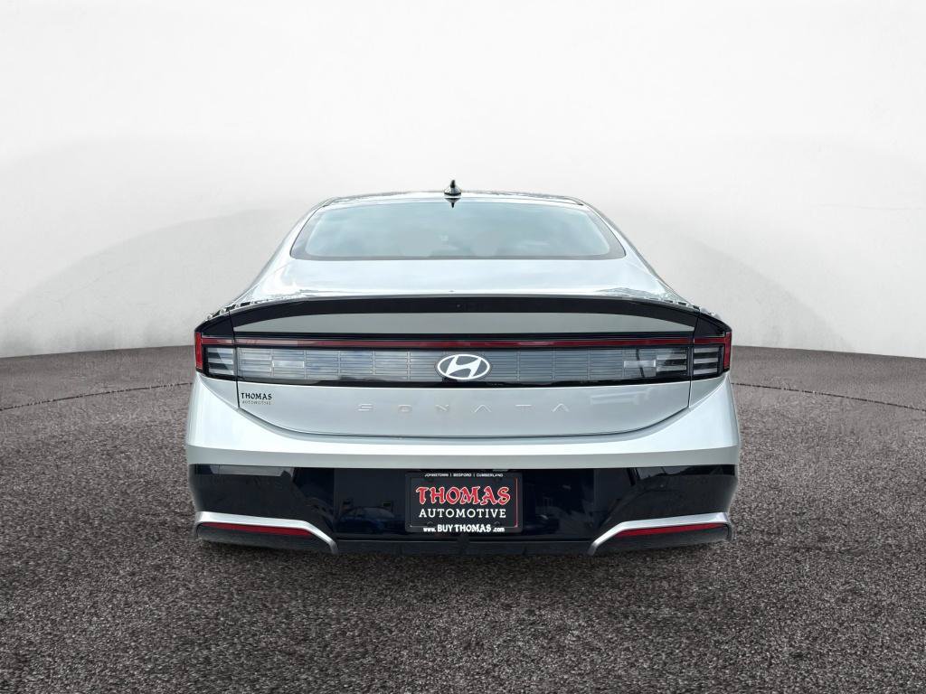 New 2026 Hyundai Sonata SEL FWD image 7