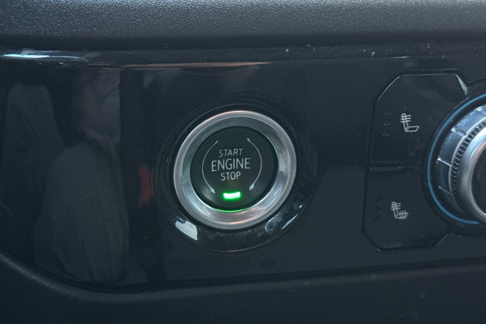 Used 2024 GMC Sierra 1500 Elevation image 32