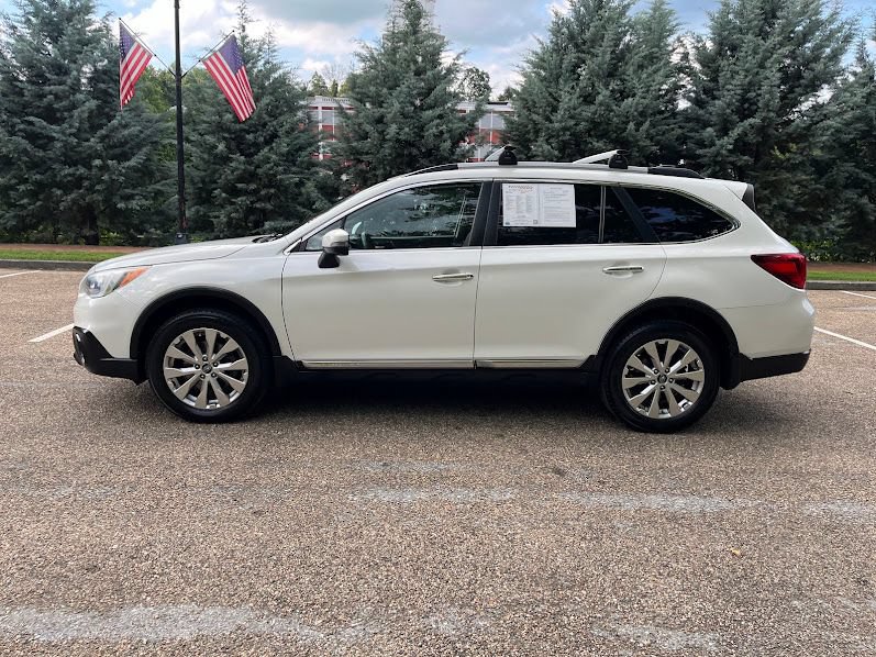 Used 2017 Subaru Outback 3.6R Touring w/ Protection Package #1 AWD/4WD image 24