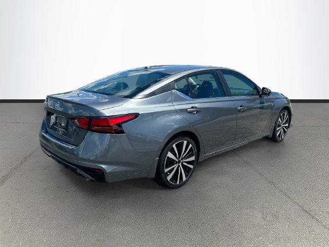Used 2021 Nissan Altima 2.5 SR FWD image 24