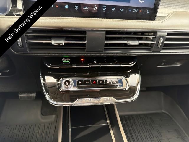 Used 2024 Lincoln Corsair AWD w/ Equipment Group 101A image 22