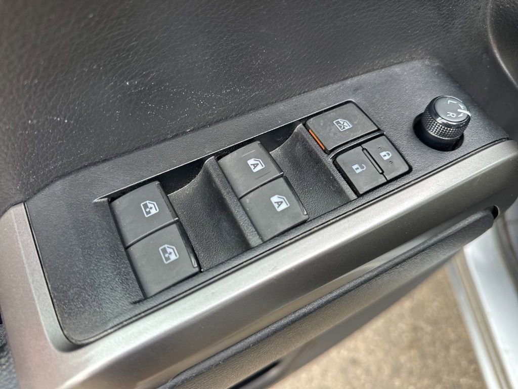 Used 2023 Toyota Tacoma SR5 AWD/4WD image 17