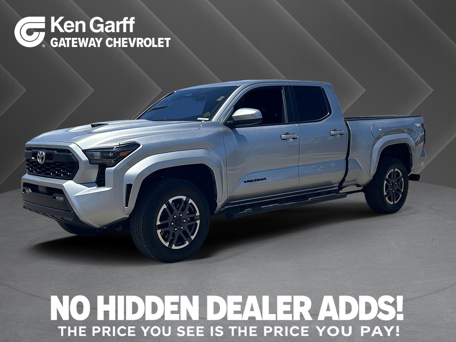 Used 2025 Toyota Tacoma TRD Sport AWD/4WD image 1