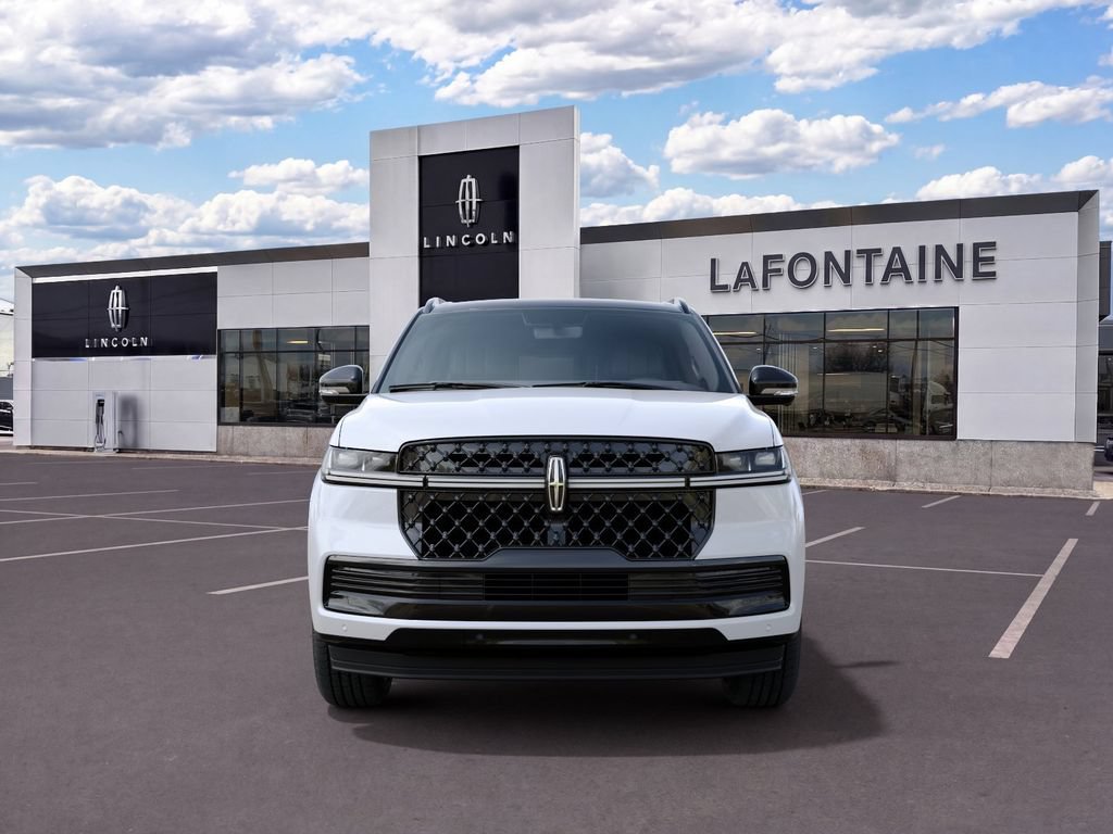 New 2027 Lincoln Navigator Black Label AWD/4WD image 3