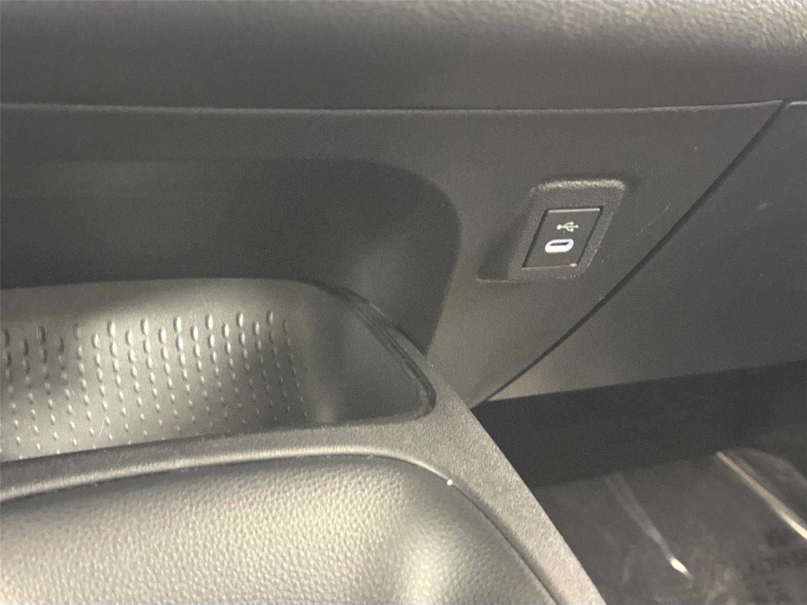 Used 2023 Toyota Corolla LE image 24