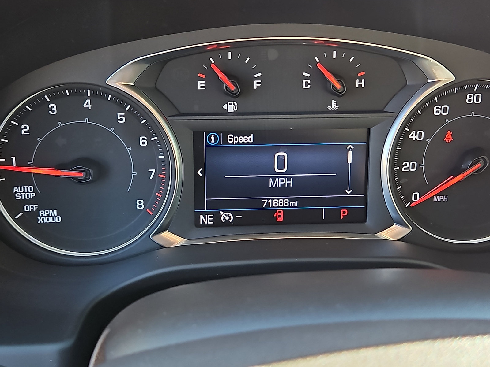 Used 2020 GMC Acadia SLE w/ Driver Convenience Package FWD image 19