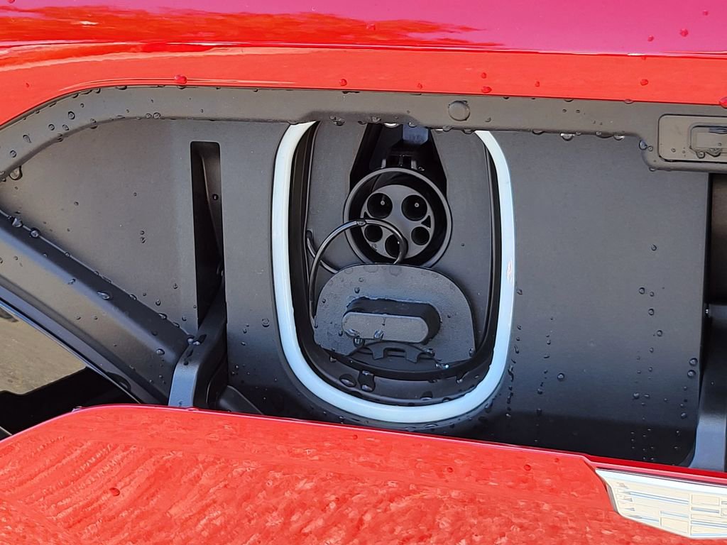 New 2025 Cadillac Lyriq Sport image 37