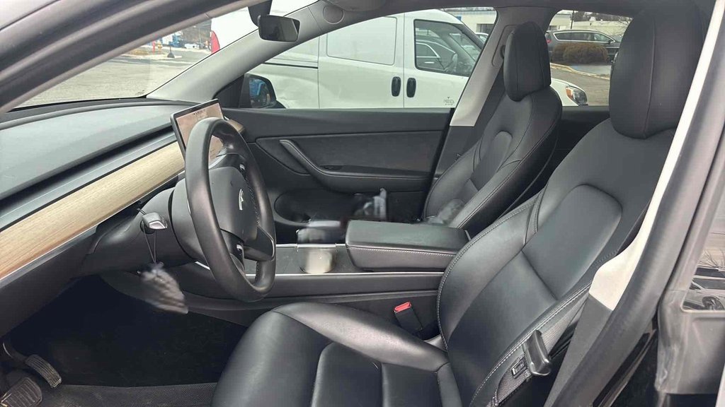 Used 2021 Tesla Model Y Long Range image 7
