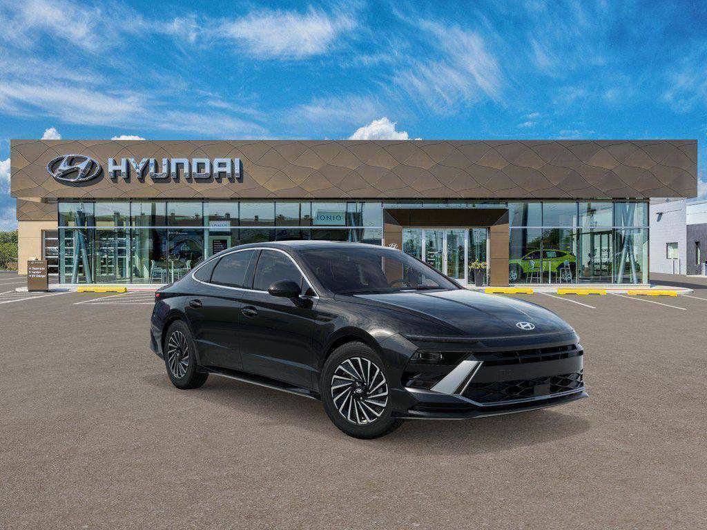 New 2026 Hyundai Sonata SEL FWD image 2
