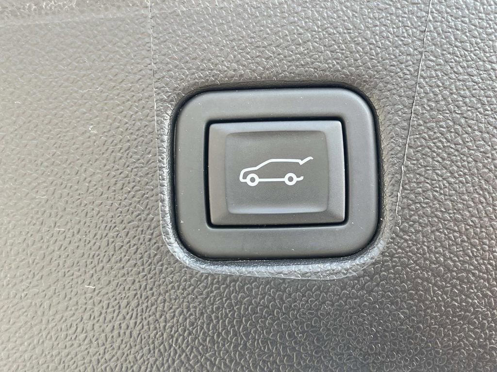 Used 2024 Chevrolet Blazer LT w/ Redline Edition image 12