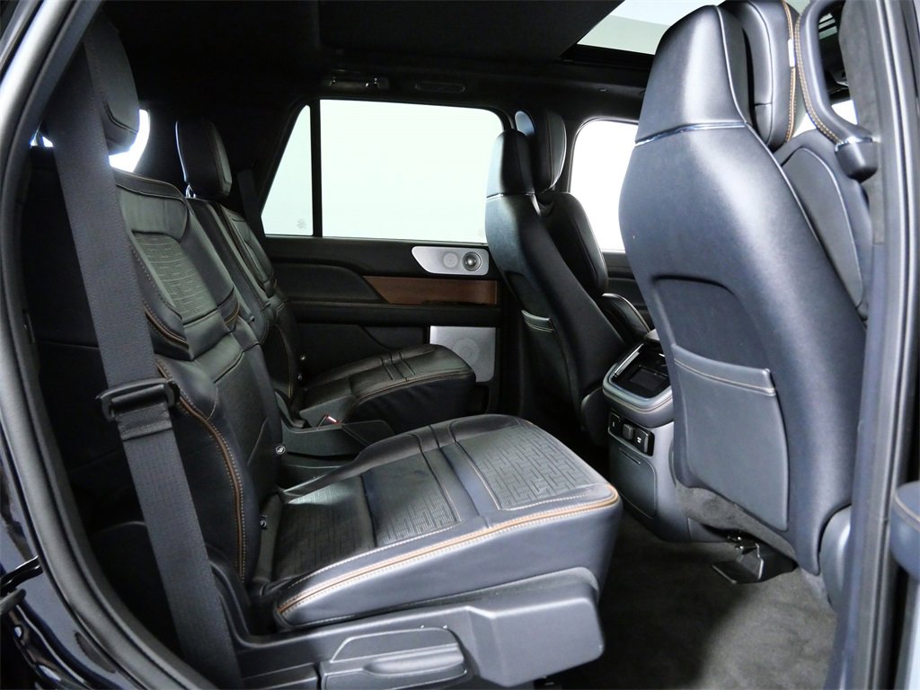 Certified 2024 Lincoln Navigator Black Label image 13
