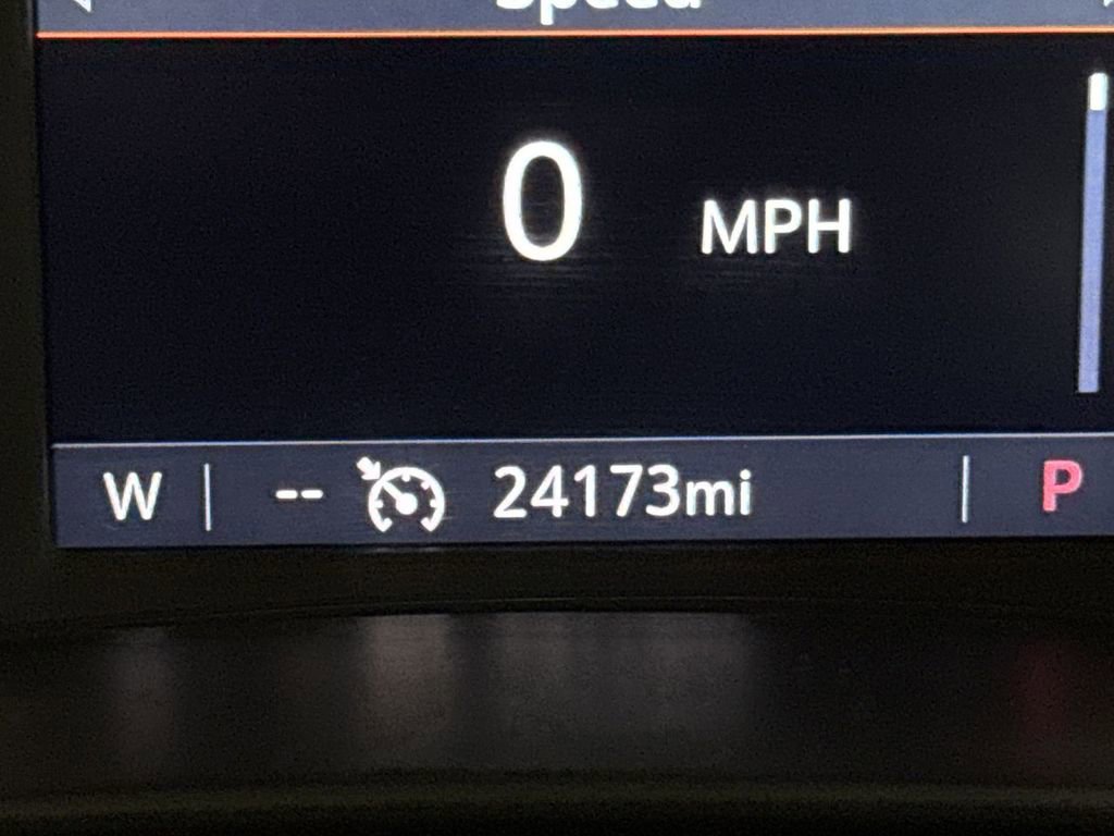 Used 2024 Chevrolet Blazer LT w/ Convenience Package FWD image 13