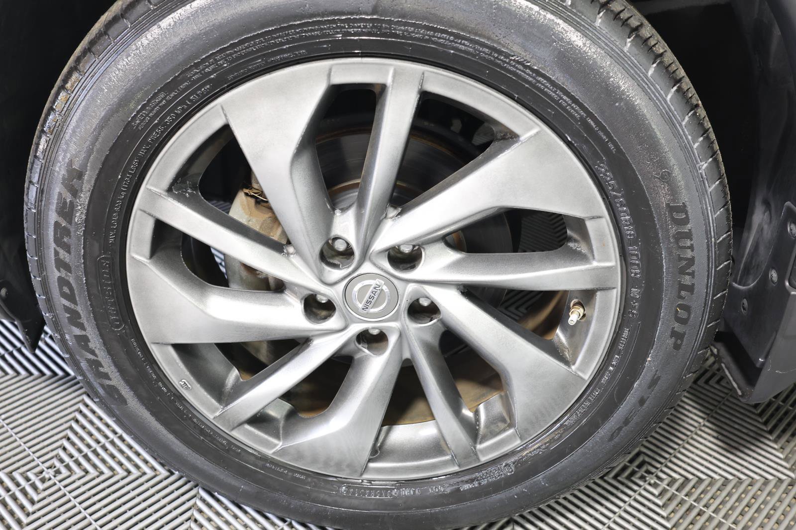 Used 2015 Nissan Rogue SL image 22