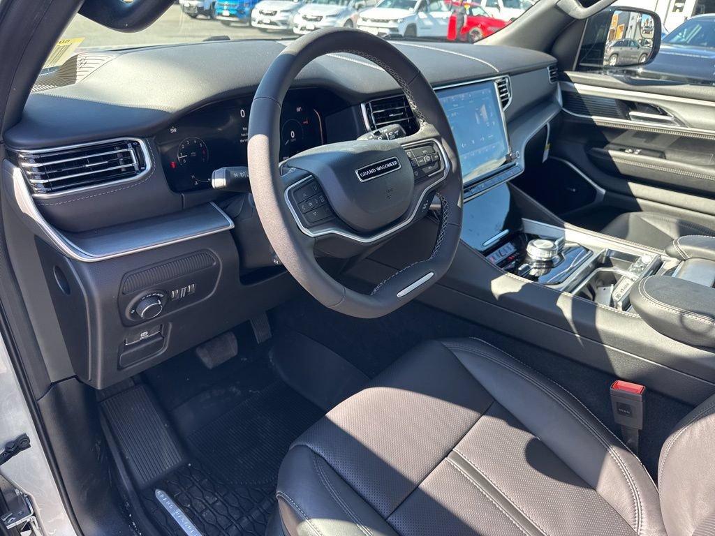 New 2026 Jeep Grand Wagoneer Limited AWD/4WD image 10