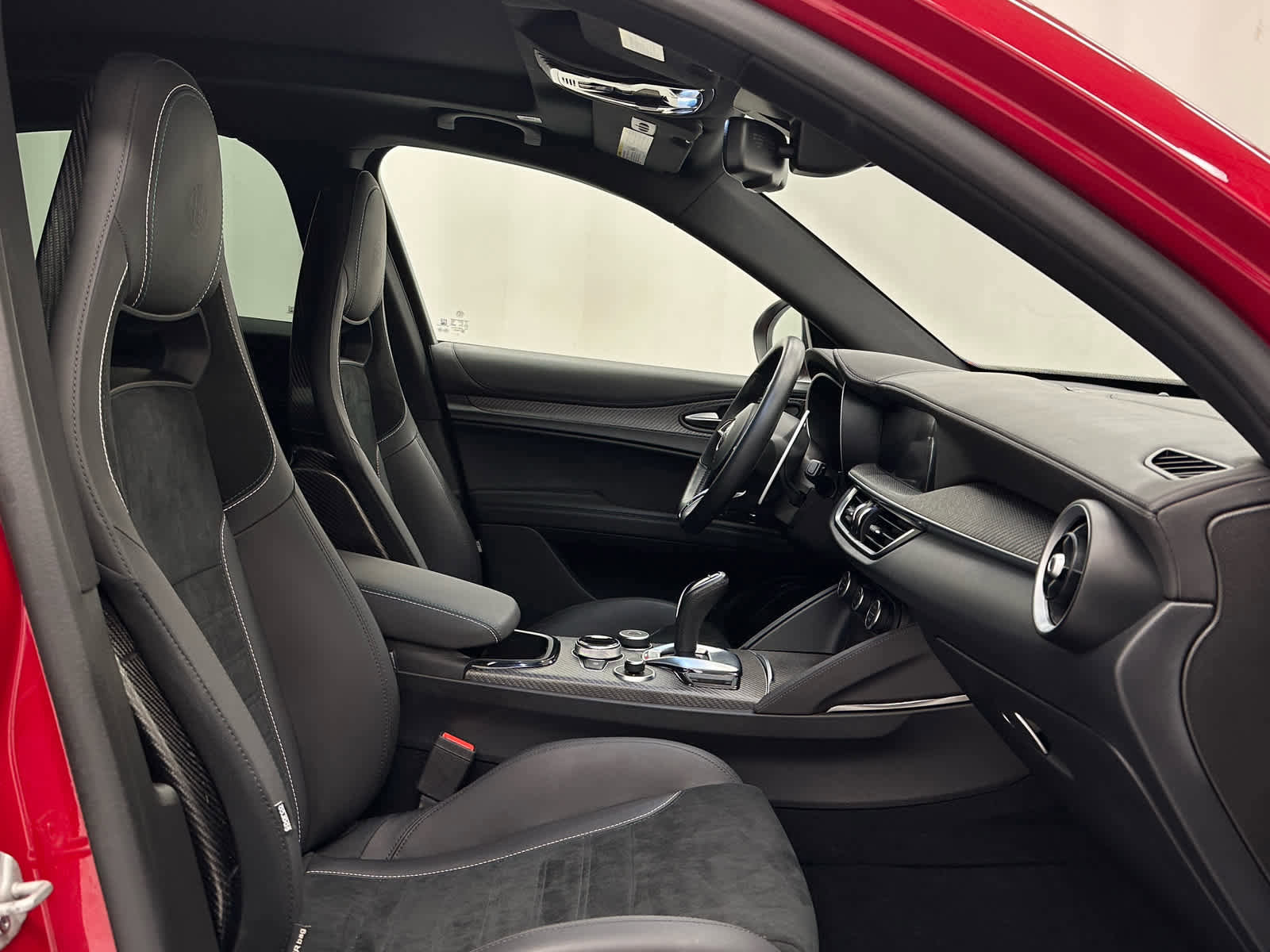Used 2024 Alfa Romeo Stelvio Quadrifoglio w/ Active Assist Plus Package AWD/4WD image 18
