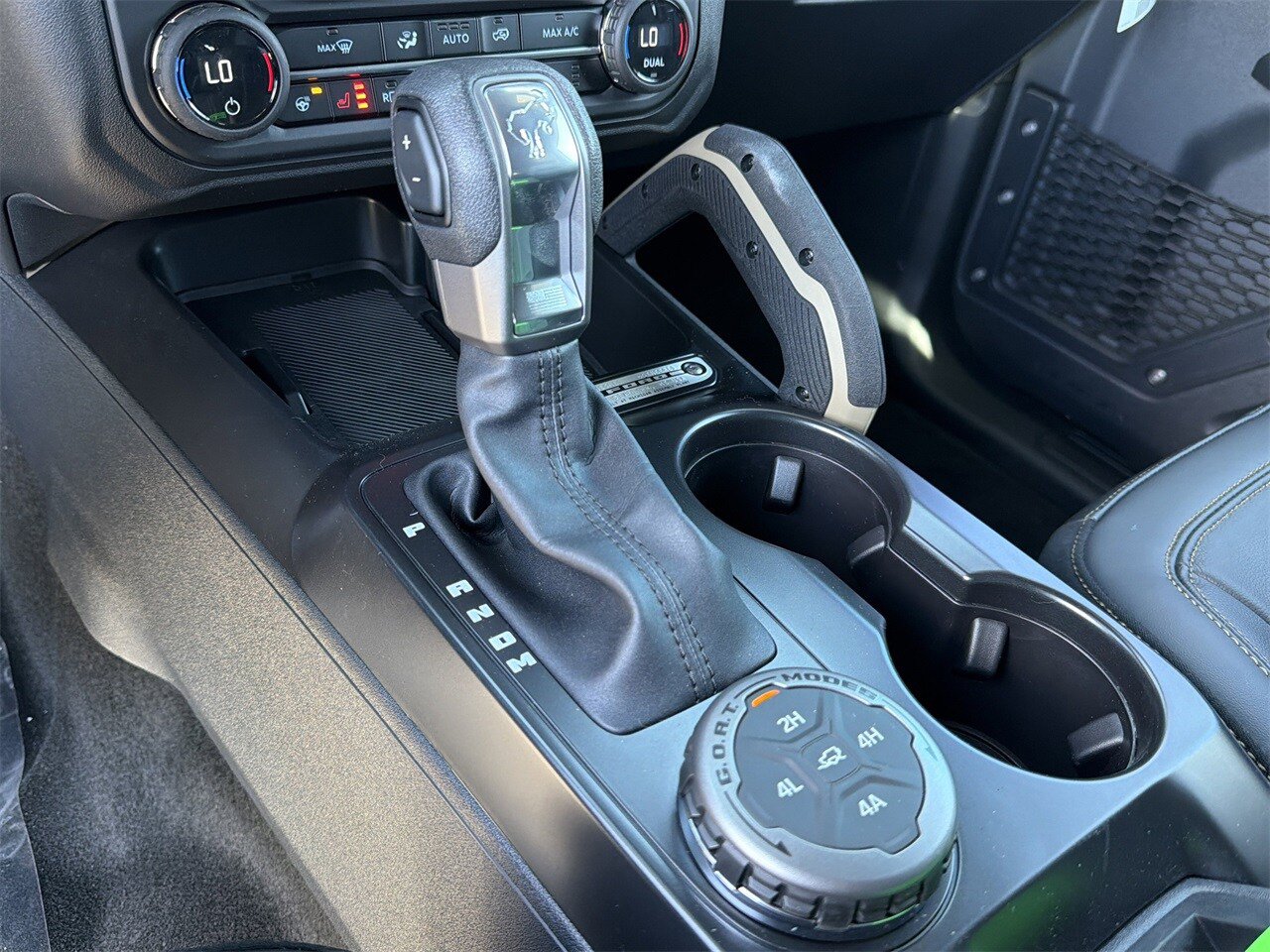 New 2026 Ford Bronco Badlands AWD/4WD image 13
