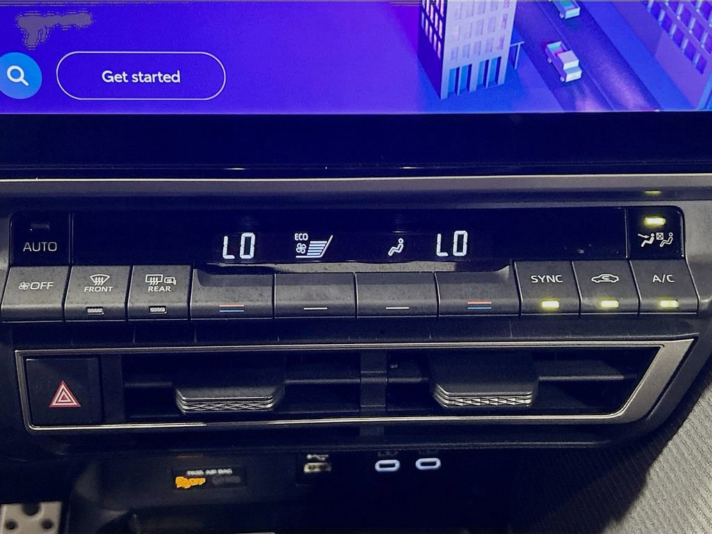 Used 2025 Toyota Camry SE w/ Multimedia Upgrade Package AWD/4WD image 13