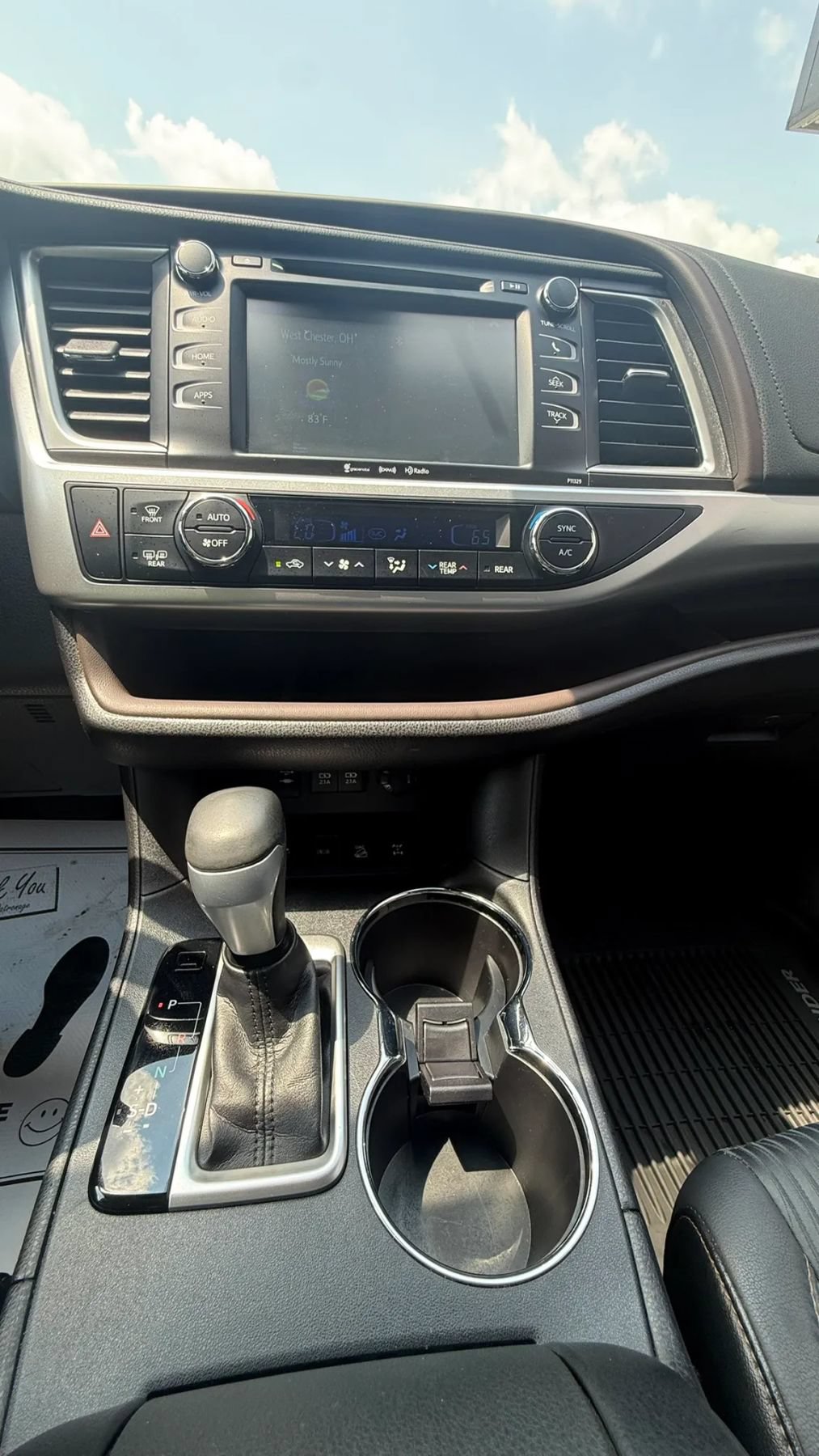 Used 2017 Toyota Highlander Plus AWD/4WD image 20