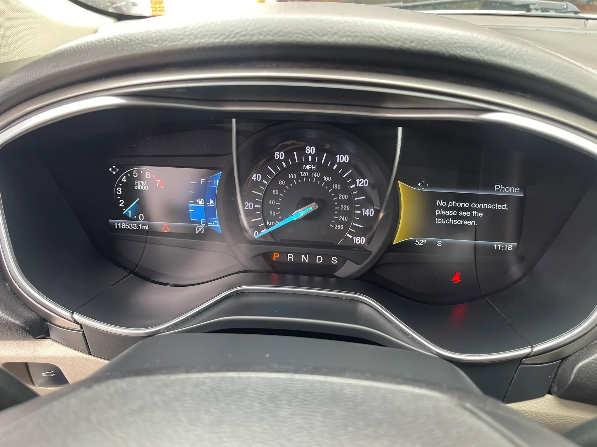 Used 2017 Ford Fusion SE w/ Fusion SE Technology Package FWD image 19