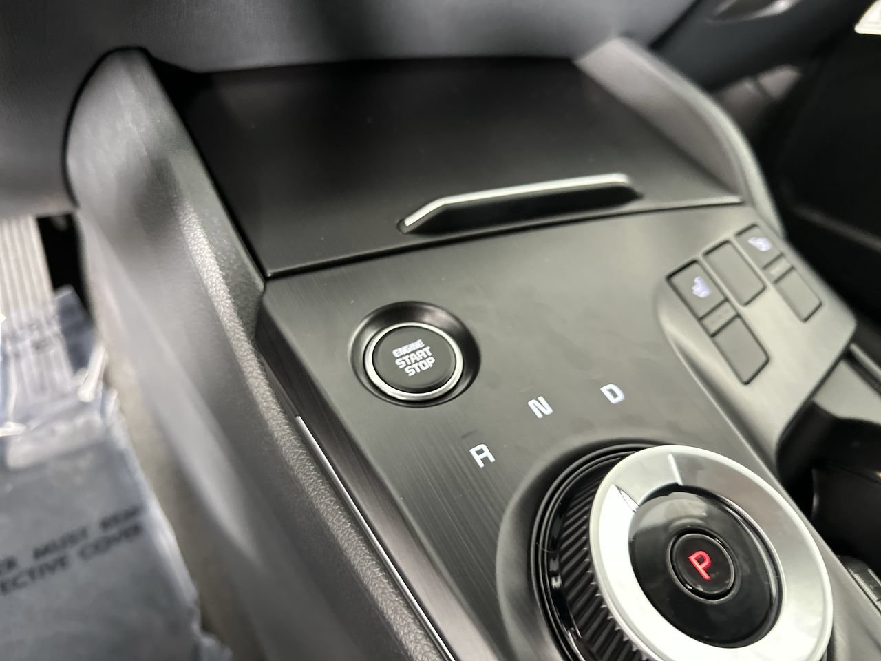 New 2027 Kia Sportage S FWD image 8