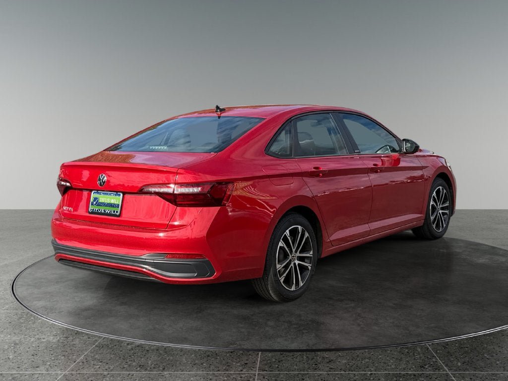 Used 2024 Volkswagen Jetta Sport FWD image 9