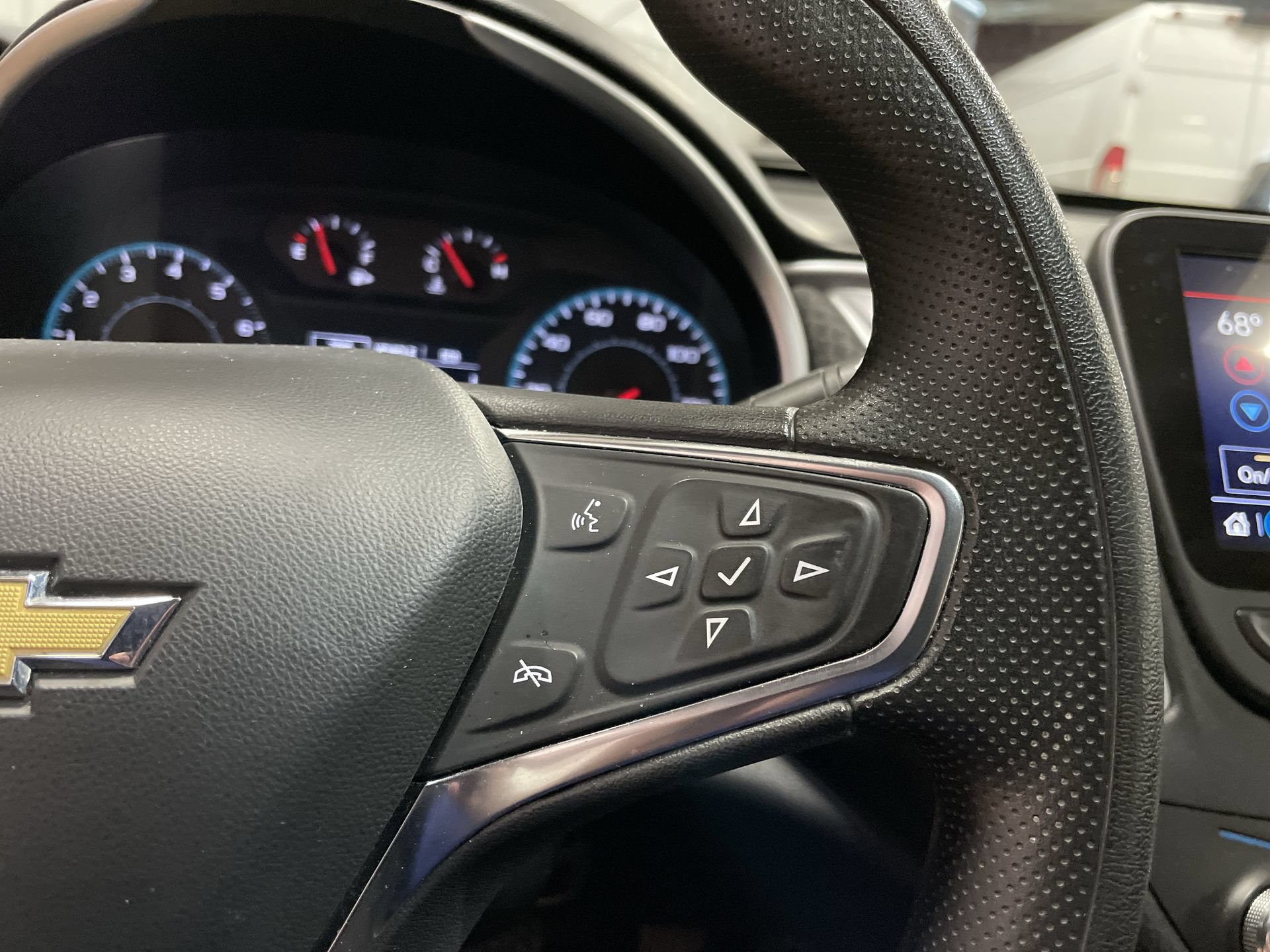 Used 2024 Chevrolet Malibu LT FWD image 28