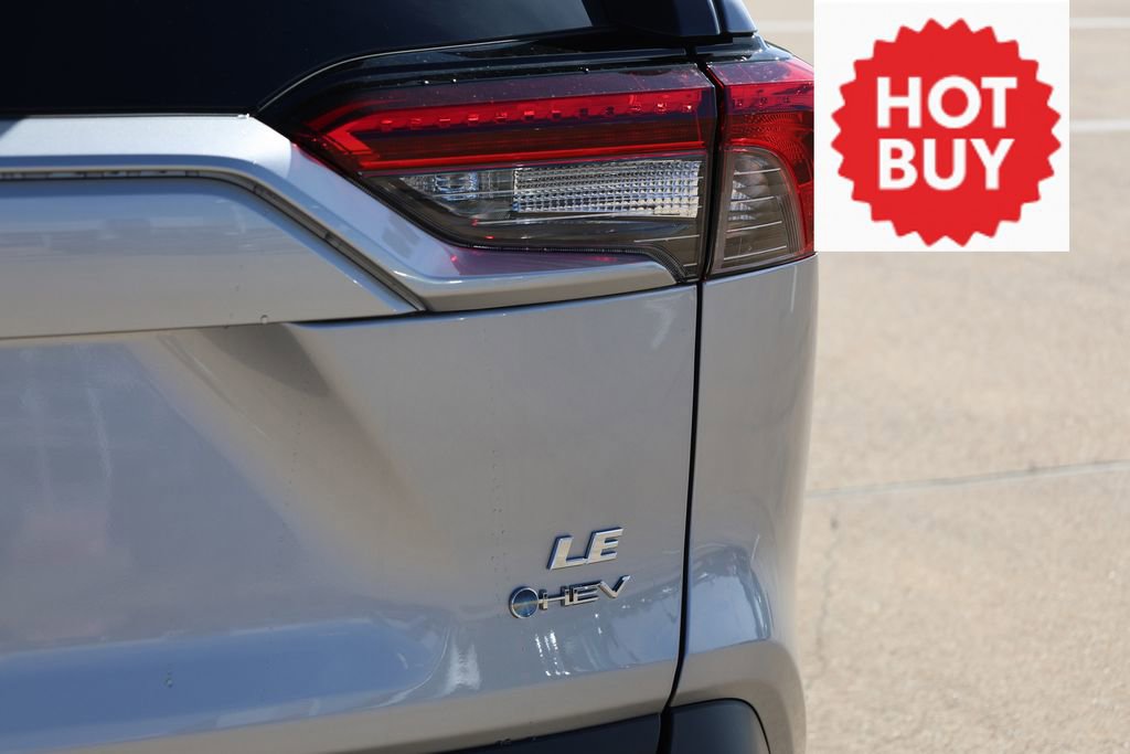 New 2025 Toyota RAV4 LE image 7