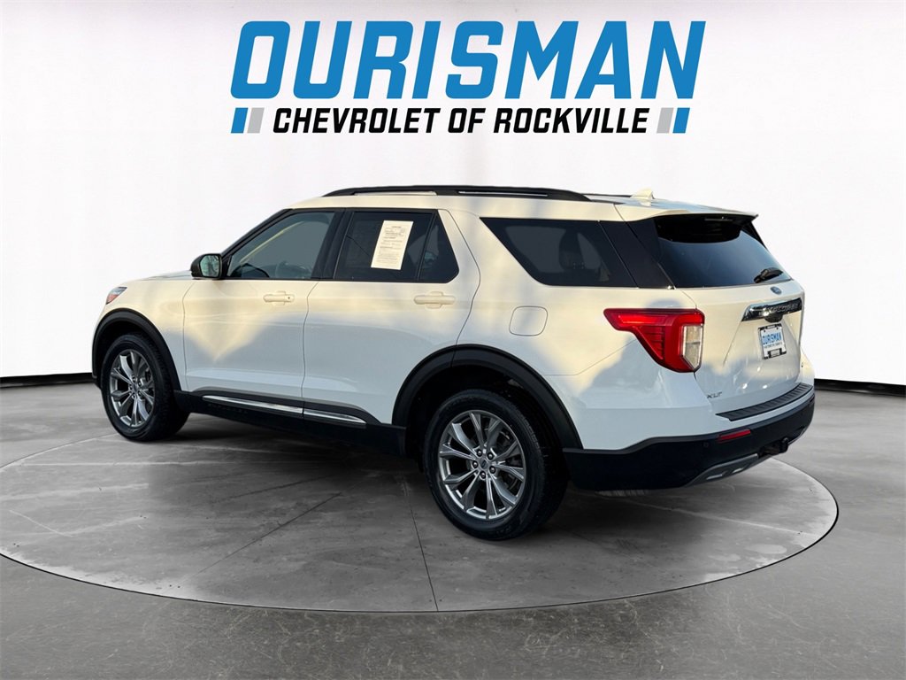 Used 2020 Ford Explorer XLT w/ Equipment Group 202A image 4