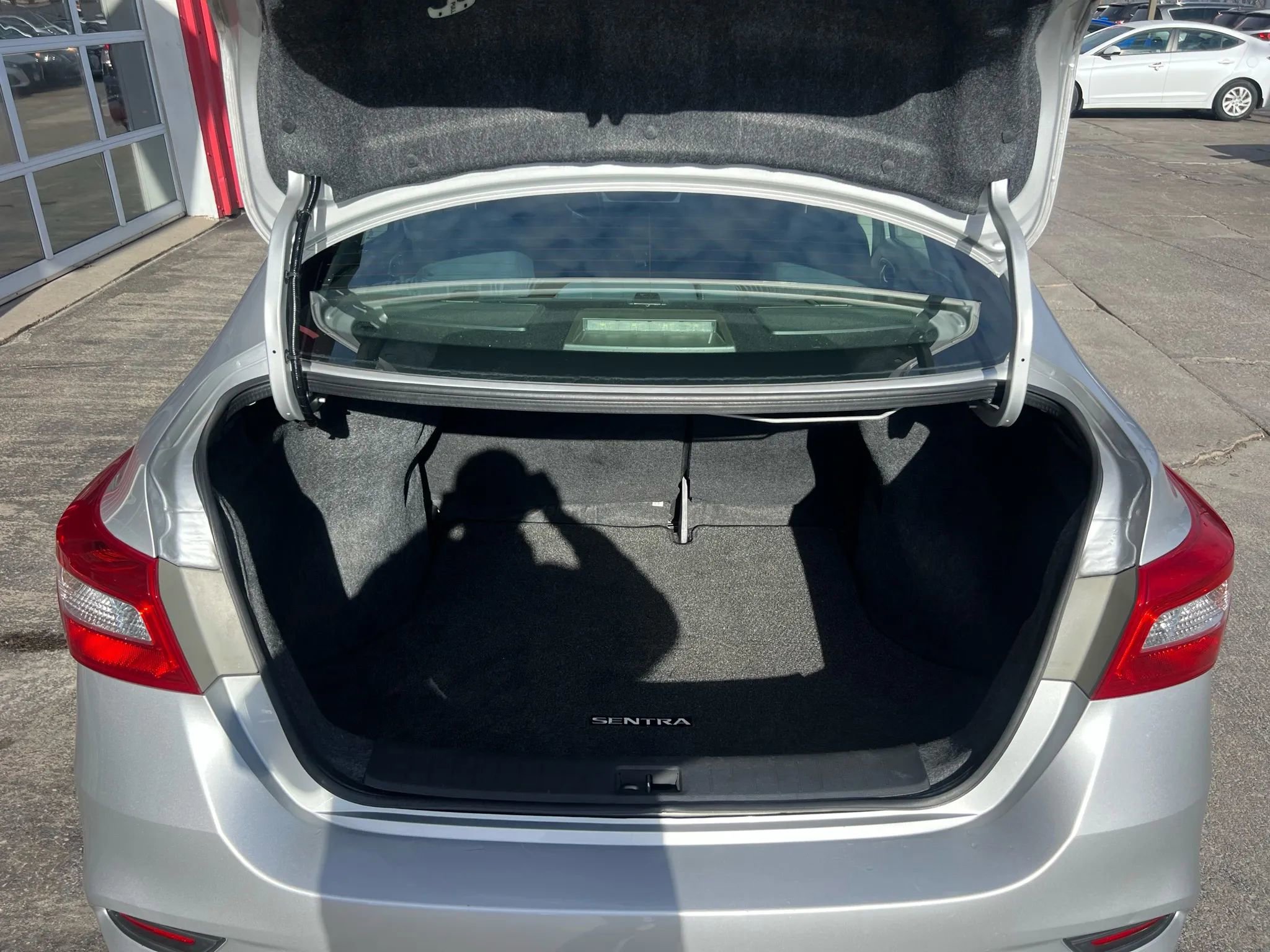 Used 2019 Nissan Sentra SV image 8