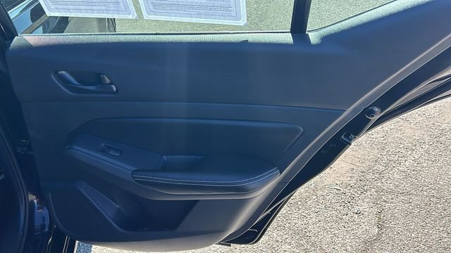 Used 2024 Nissan Altima 2.5 SV image 12