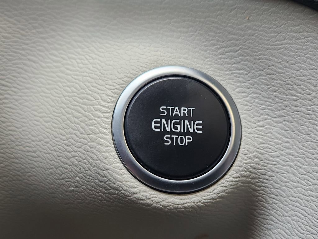 Used 2019 Volvo XC40 T5 Inscription AWD/4WD image 20