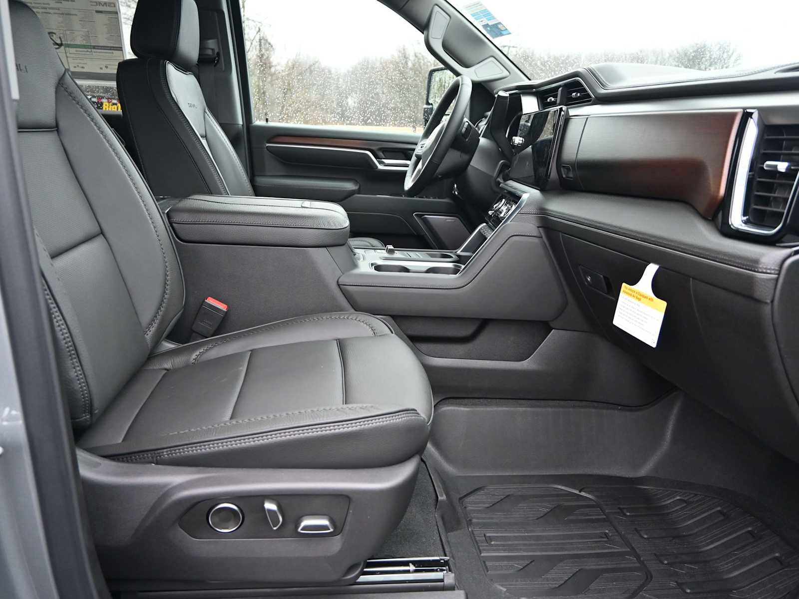 New 2026 GMC Sierra 2500 Denali w/ Denali Reserve Package image 21