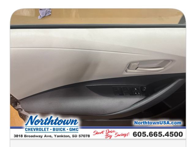 Used 2023 Toyota Corolla LE FWD image 10