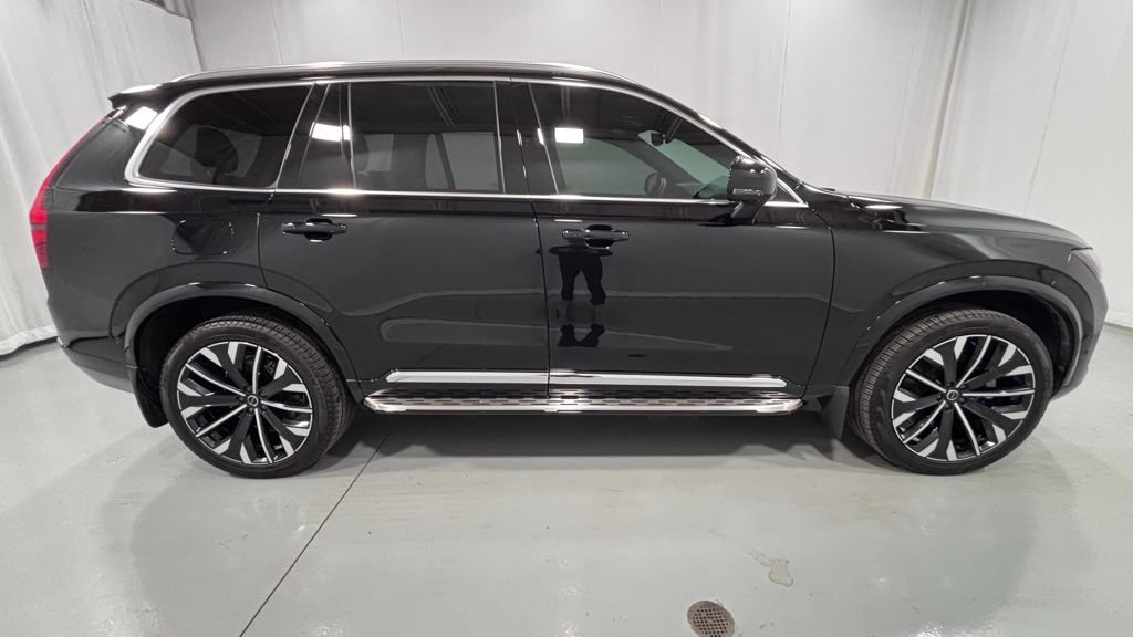 Certified 2025 Volvo XC90 B5 Plus AWD/4WD image 5