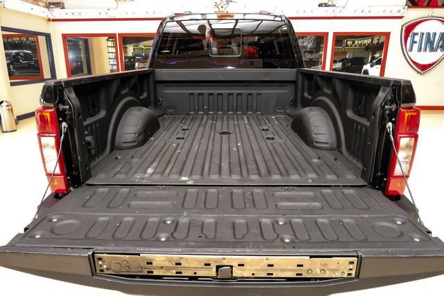 Used 2021 Ford F250 Lariat w/ Lariat Ultimate Package AWD/4WD image 9