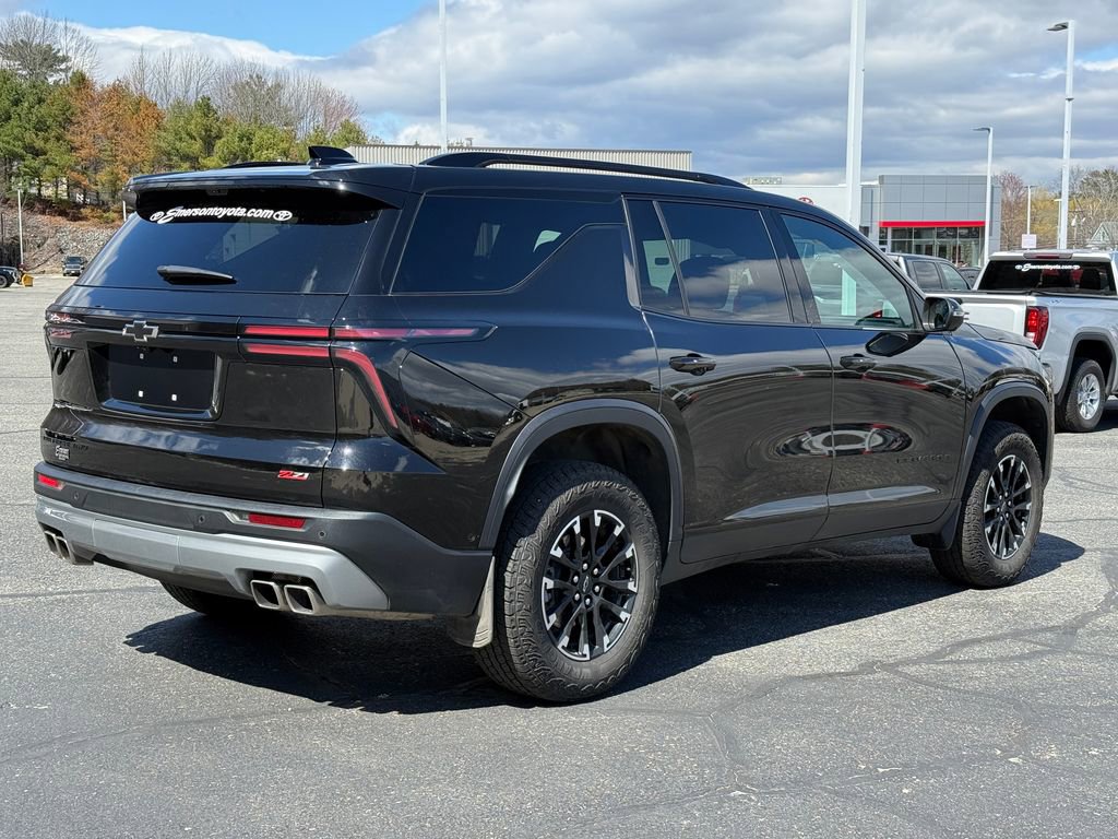 Used 2024 Chevrolet Traverse Z71 w/ Enhanced Driving Package AWD/4WD image 5