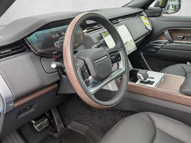 New 2026 Land Rover Range Rover SE AWD/4WD image 3