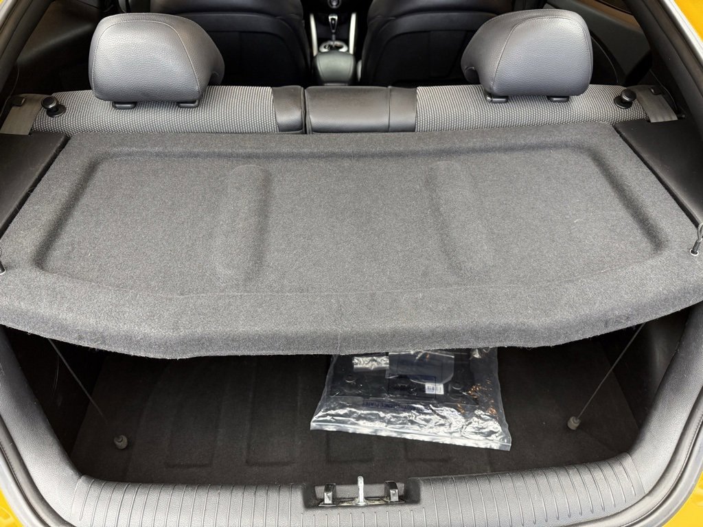 Used 2016 Hyundai Veloster w/ Option Group 03 image 52