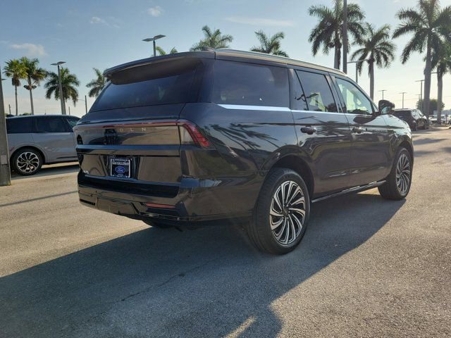 Certified 2025 Lincoln Navigator Black Label AWD/4WD image 6