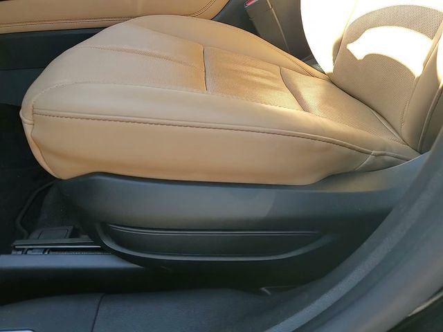 Used 2022 Lincoln Corsair Reserve w/ Equipment Group 201A image 15