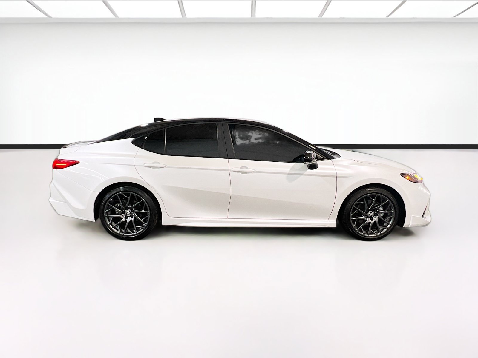 Used 2025 Toyota Camry XSE w/ Premium Package FWD image 26