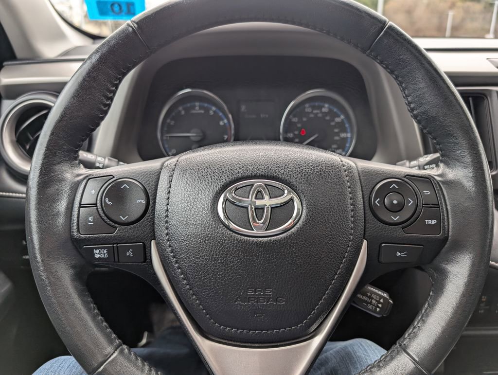 Used 2017 Toyota RAV4 Platinum AWD/4WD image 26