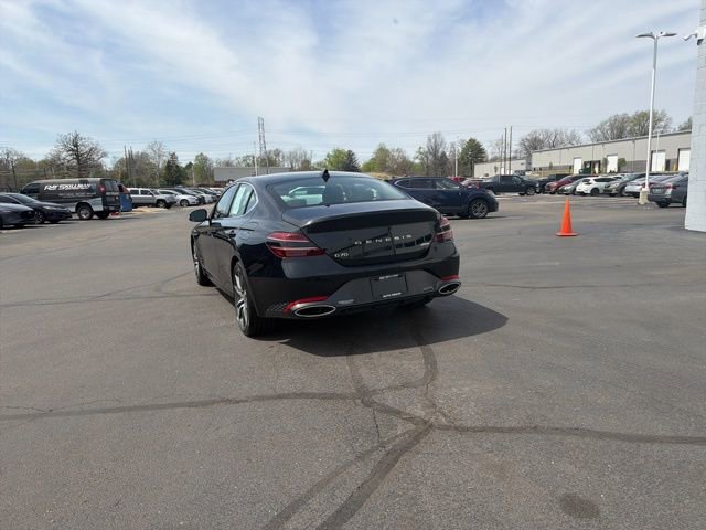 Used 2025 Genesis G70 2.5T image 10