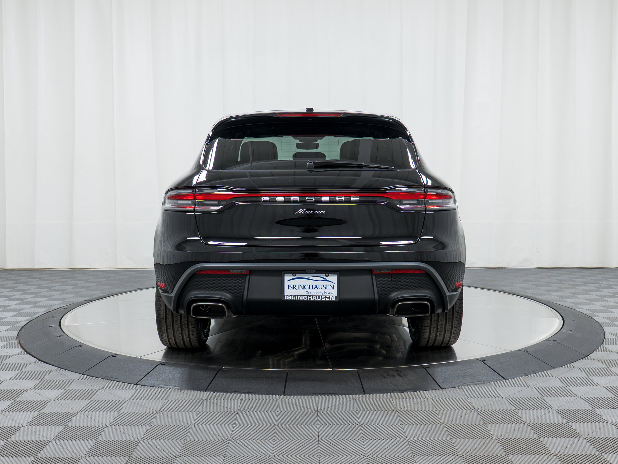 New 2026 Porsche Macan AWD/4WD image 6