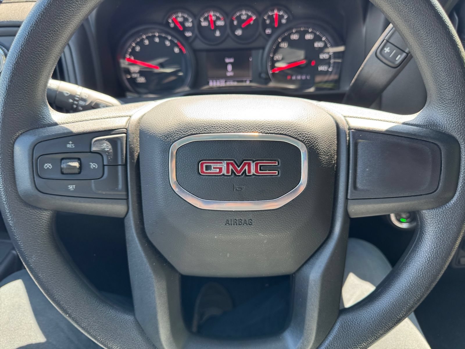 Certified 2026 GMC Sierra 1500 Pro w/ Graphite Edition AWD/4WD image 14