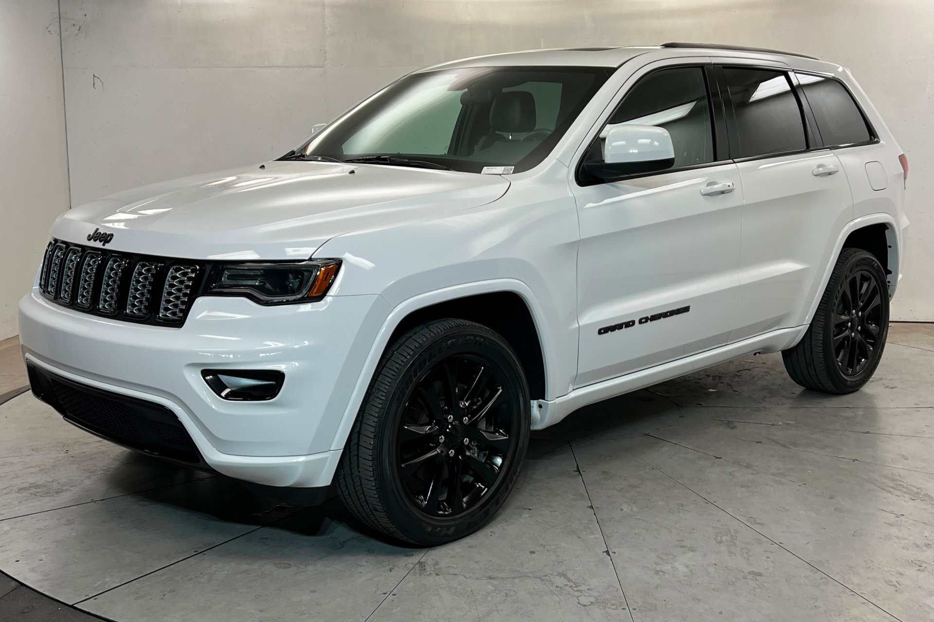 Used 2021 Jeep Grand Cherokee Laredo X