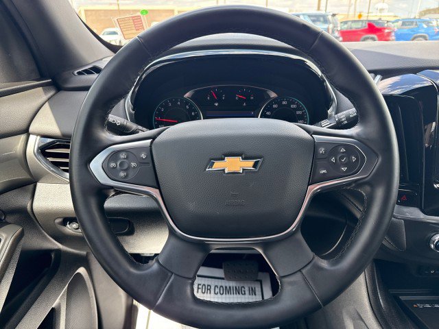 Used 2023 Chevrolet Traverse LT FWD image 17