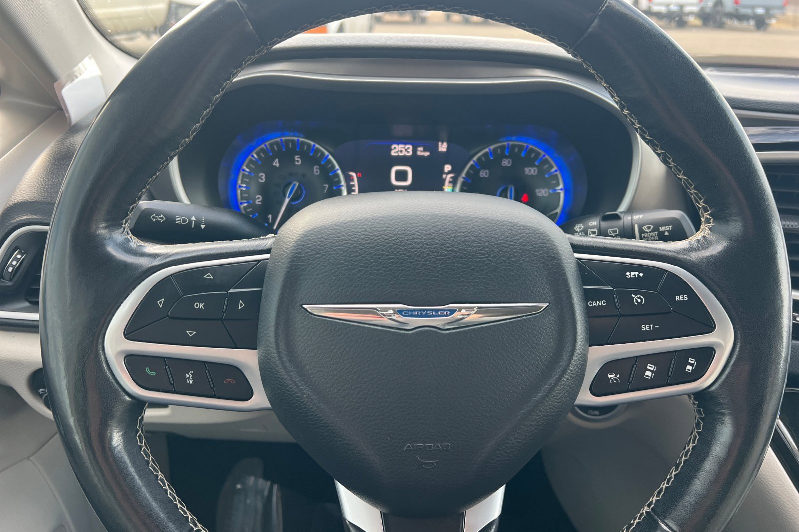 Used 2020 Chrysler Pacifica Touring-L Plus w/ Tire & Wheel Group image 25